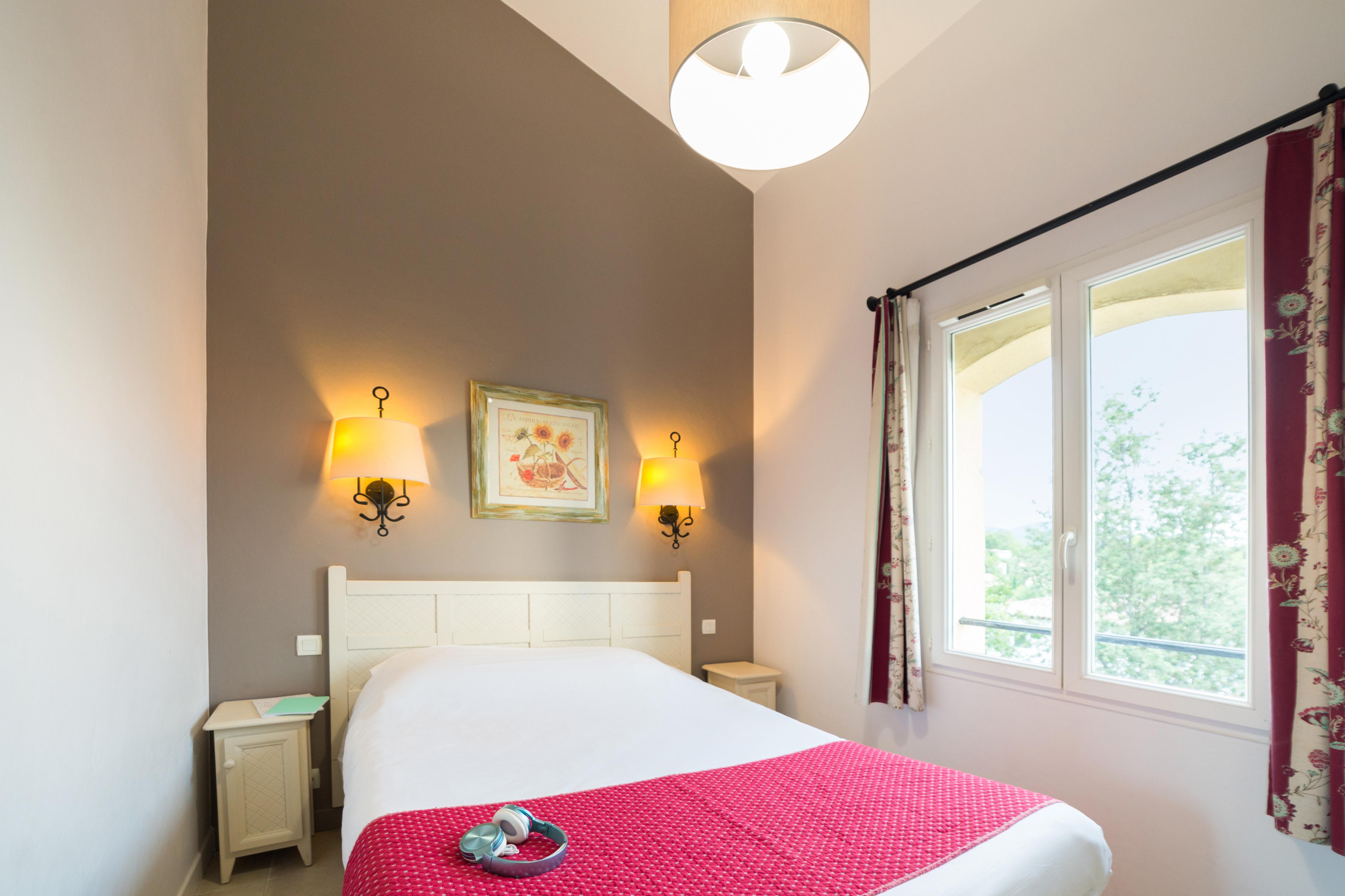 Village Pierre & Vacances Le Rouret 格罗斯皮埃雷斯 外观 照片